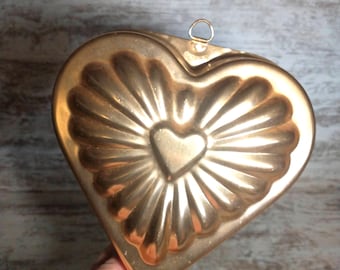 Vintage Heart Copper Jello Mold - 70s Kitchen Wall Decor