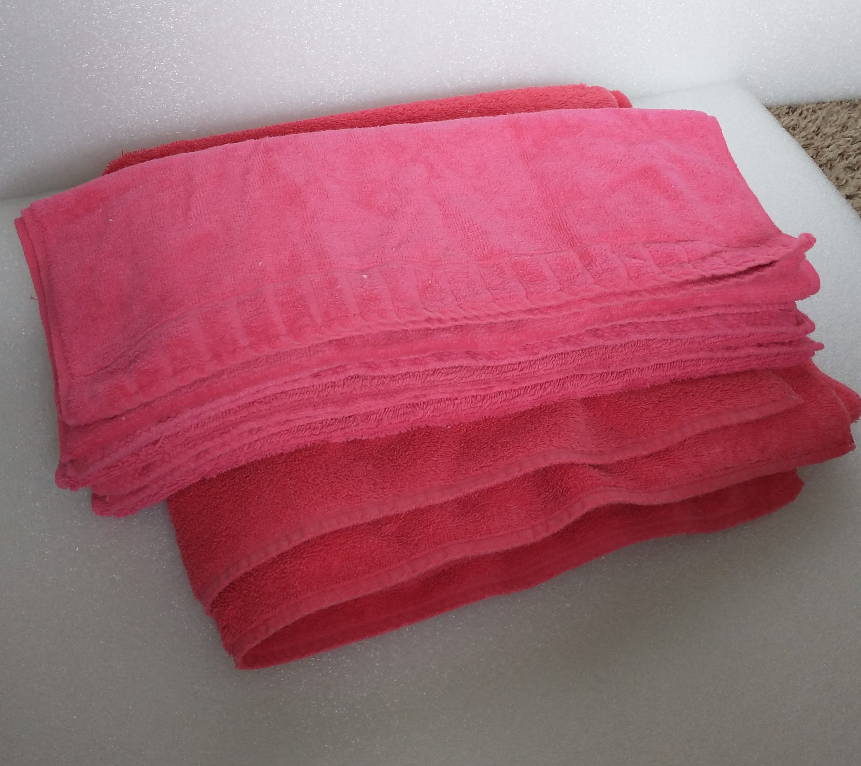 Vintage Bright Hot Pink Bath Towel Set Vintage Bath Towel Etsy