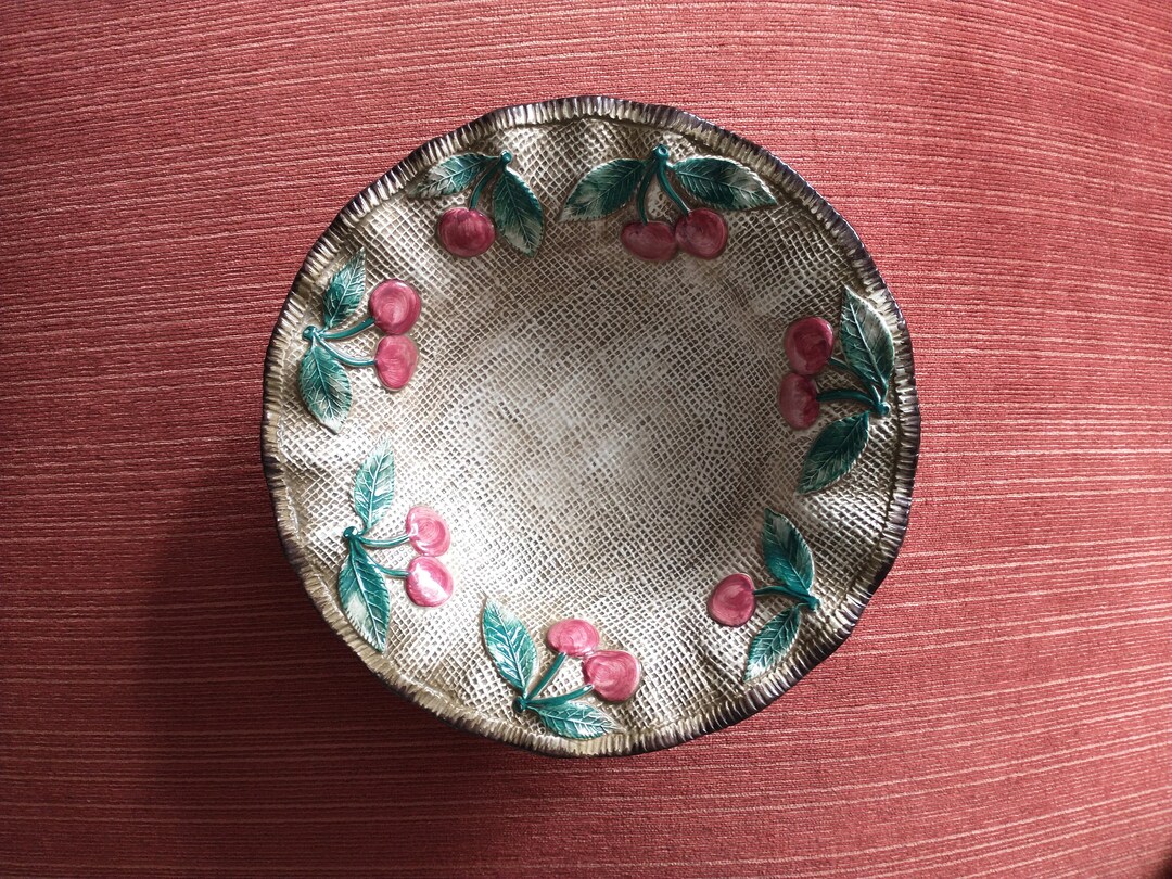 Rare Bassano Italian Pottery Majolica Basketweave/burlap Cherry Bowl
