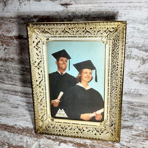 Vintage Gold Metal Picture Frame: Ornate Mid-Century Modern 5x7 Photo Display