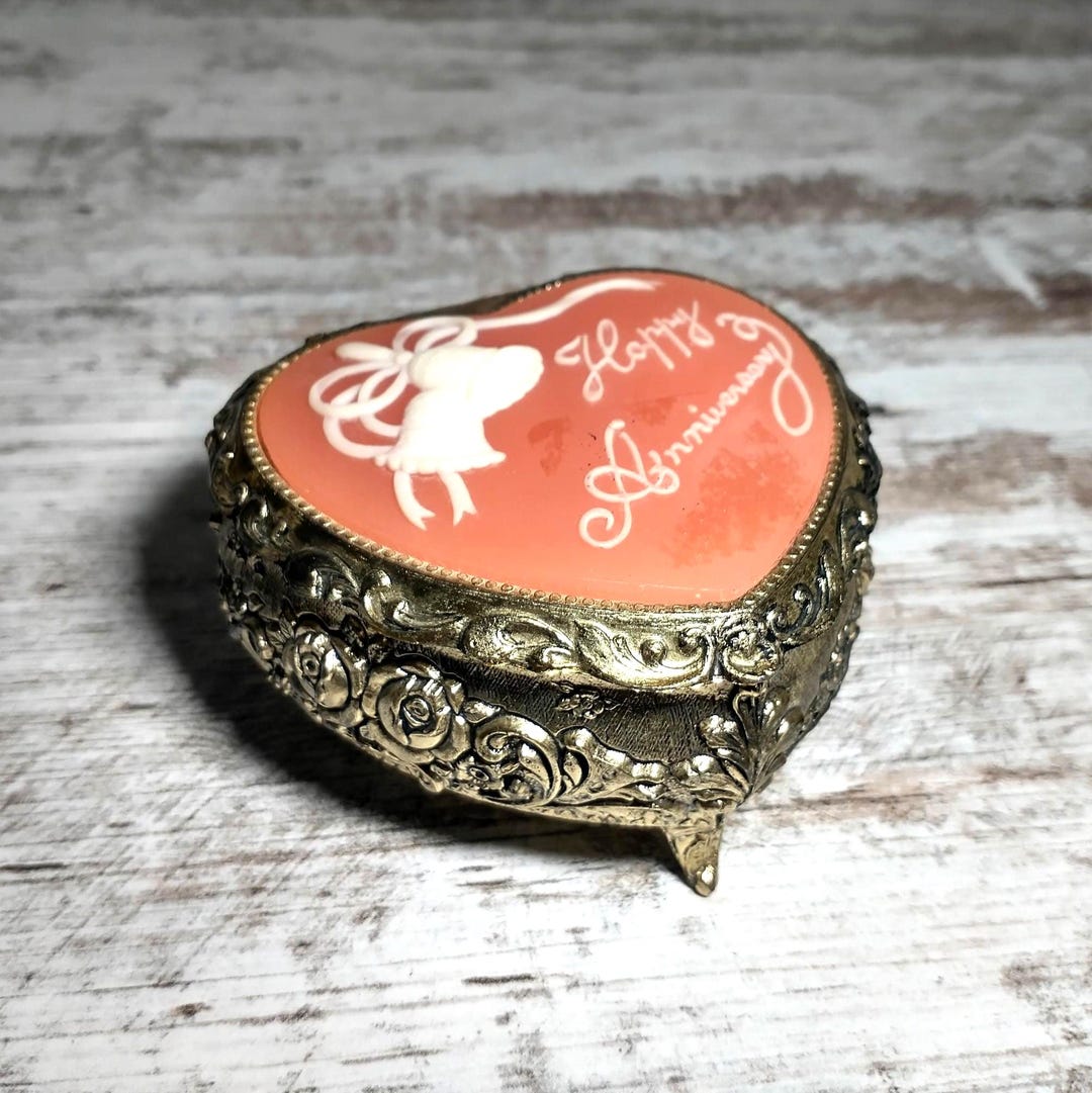 Vintage Linden Anniversary Music Box: Wedgewood Style Cameo, Japan