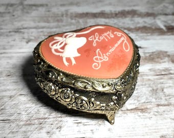 Vintage Linden Anniversary Music Box: Wedgewood Style Cameo, Japan