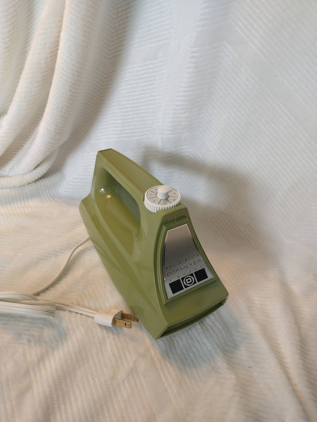Solid State 6 Speed Hand Mixer in Avocado Green Dormeyer Vintage