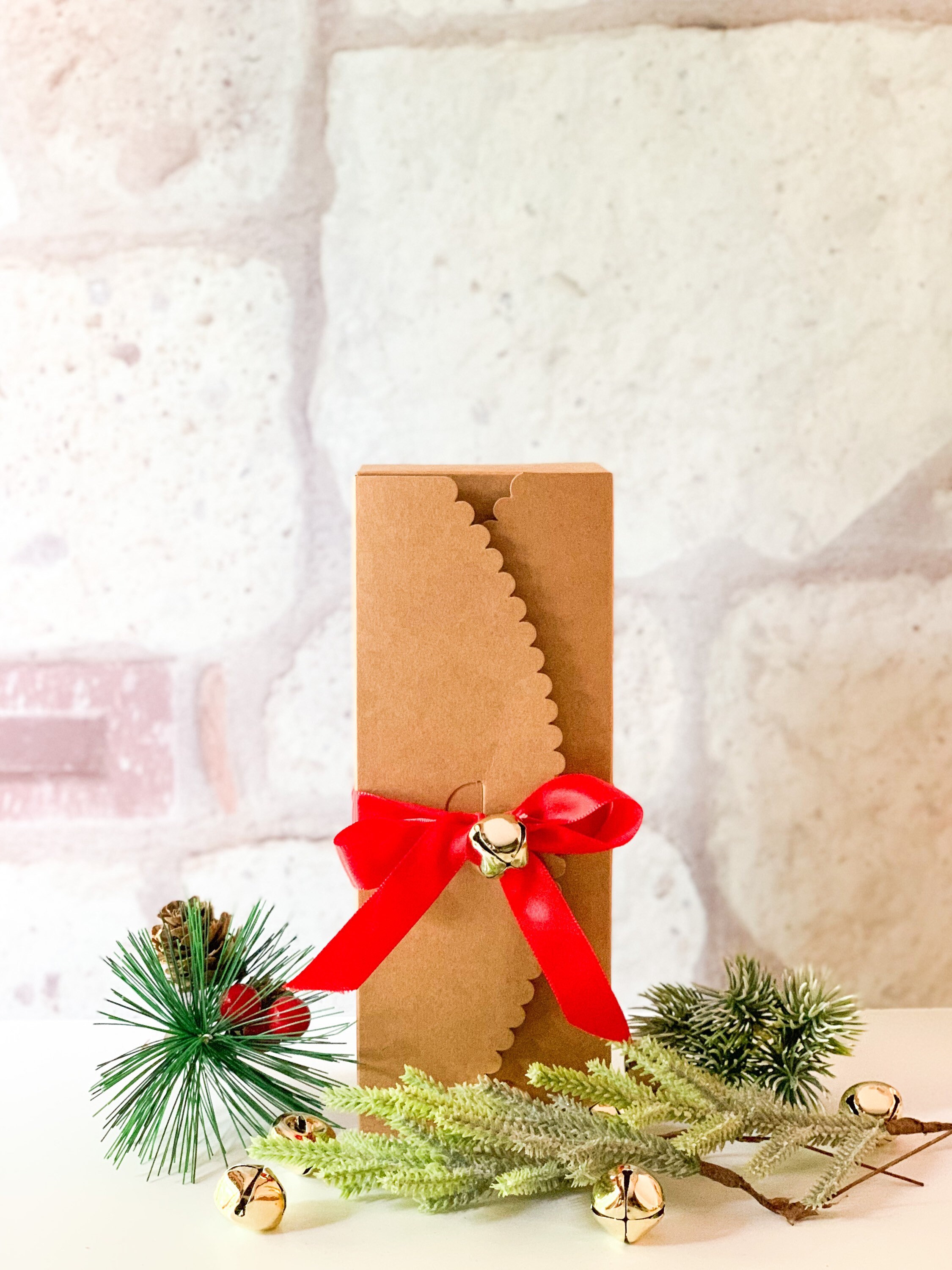 10 Small Scalloped Kraft Brown Boxes with Red Satin Ribbons and Jingle Bells, Holiday Gift Box, Candy Box, Cookie Box, Christmas Cookie Box
