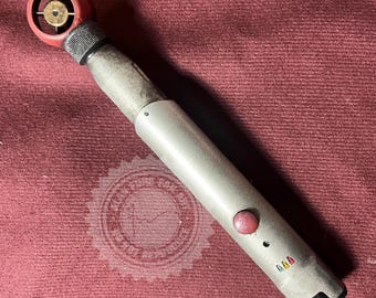 Cacciavite sonico personalizzato per cosplayer di Doctor Who: un accessorio unico nel suo genere