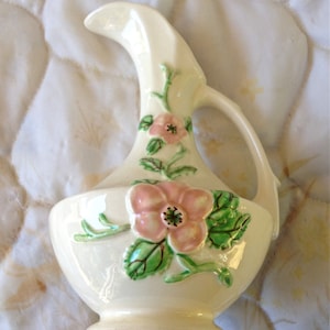 Rumpf Kunst Keramik Ewer Rosella weiß Krug/Vase mit rosa Dogwood Blumen R-9 6 1/2-r 1946