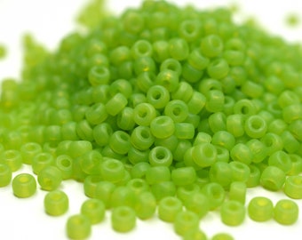 410 EUR/kg || 10g Matte Milky Dark Peridot, Czech Seed Beads Matubo, 8/0, Seed Beads Jewelry DIY, Mini Beads