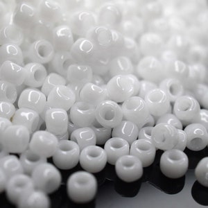 370 EUR/kg Toho Seed Beads Opaque White Weiß Seed Beads DIY Schmuck, verschiedene Größen, 11/0, 8/0, 6/0 Bild 8