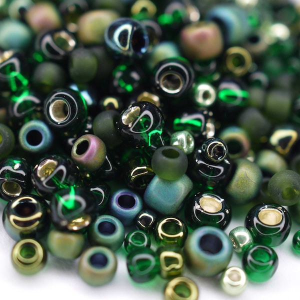 410 EUR/kg || Toho Seed Bead Mix Bonsai Green Black 10g