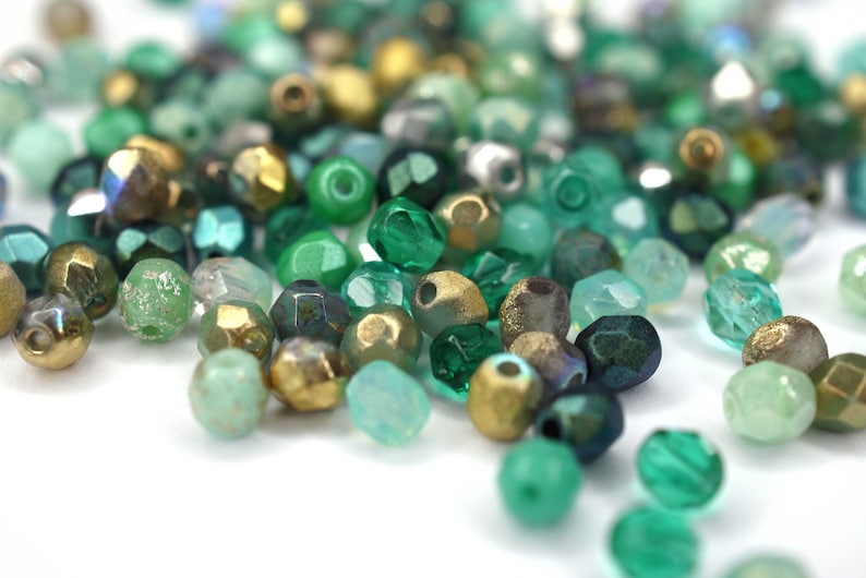 50 Mix Mint Aqua Turquoise Bohemian Pearls 4 mm, Czech Fire Polished Faceted Glass Beads DIY Glass Cut 4 mm Bild 1