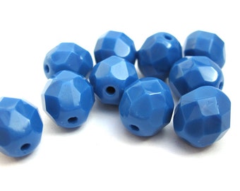 10 Stück 8mm Opaque Blue böhmische Perlen