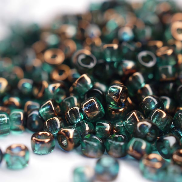 440 EUR/kg || 10g Czech Seed Beads Matubo, 8/0 Emerald Semi Bronze Chandelier, Rocailles Jewelry DIY, Mini Beads