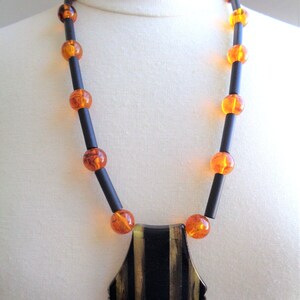 Vintage, Faux  Beads, Artistic Details, Pendant Necklace.