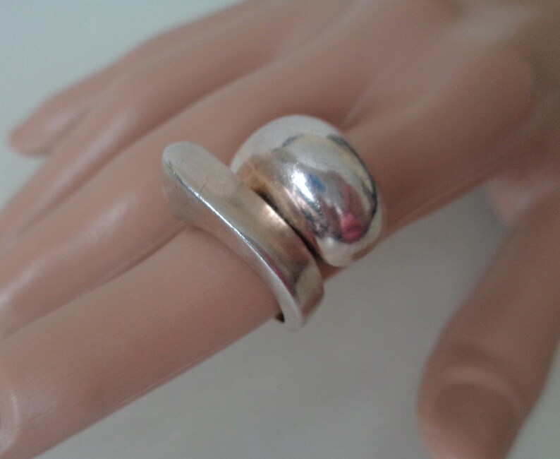SILPADA Logo 11.8 grams Futurist Ring Size 6.5. made in India Sterling 925 Stamped