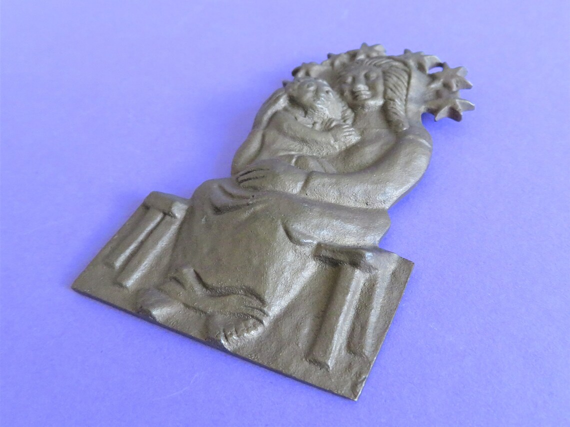 Vintage Mother and Child Mary Jesus cast brass vintage wall image 4