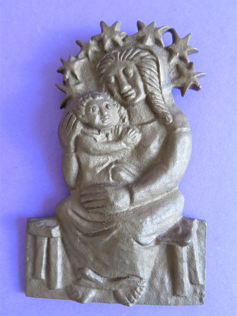 Vintage Mother and Child Mary Jesus cast brass vintage wall image 8