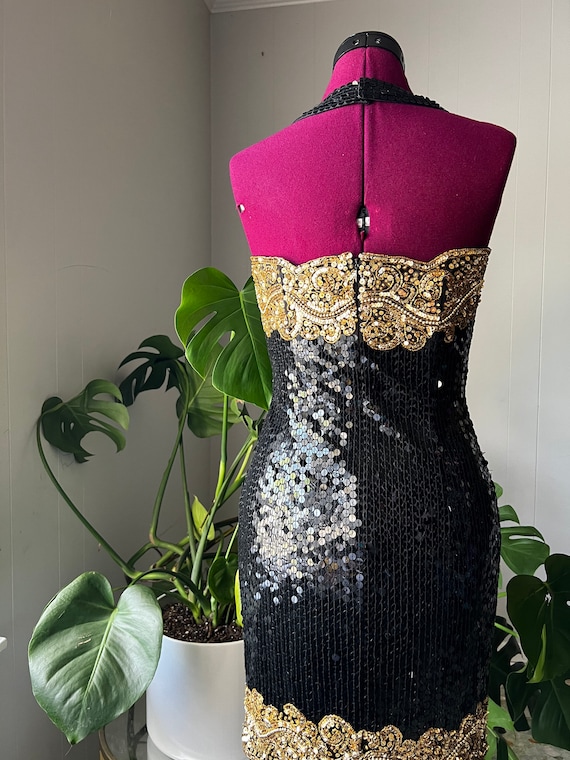 black and gold sequin bodycon dress Parisian Women's Black & Gold Sequin Bodycon Dress – Preworn