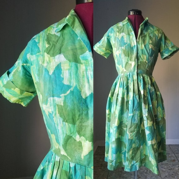 1950s Green Leaf Print Cotton Dress | M/L