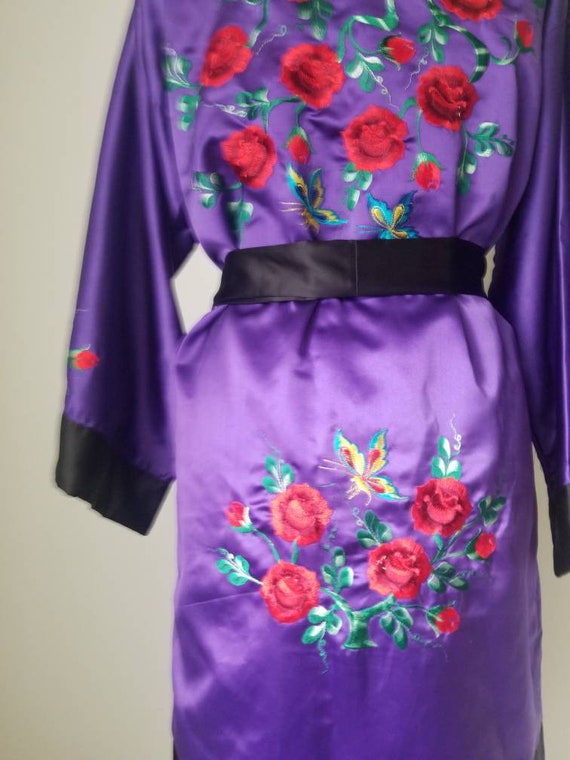 2000s Chinese Purple Silk Robe with Red Rose and … - image 3
