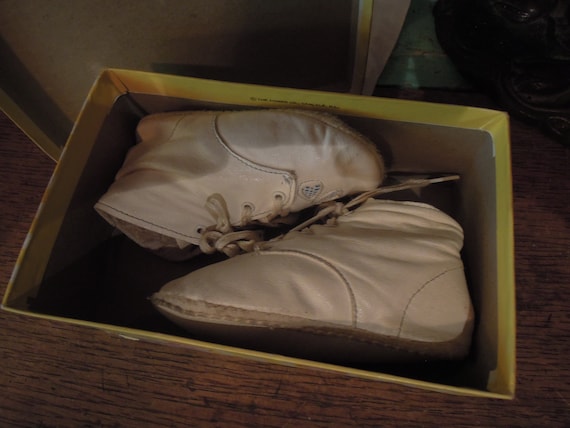 Antique Leather Baby Bots / Blue Accent Baby Shoe… - image 8