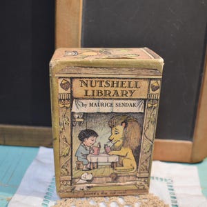 Vintage Nussschale Bibliothek Mini Kinderbücher / Sandak Bücher / Harper & Row Bücher / Set mit vier Büchern
