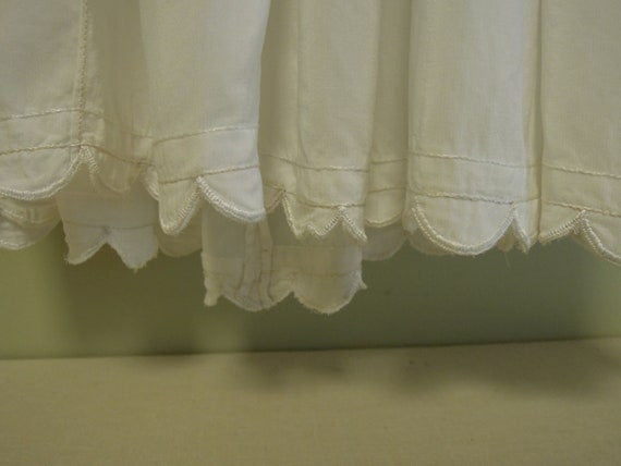 Vintage Gorgeous Christening Gown / White Embroid… - image 5