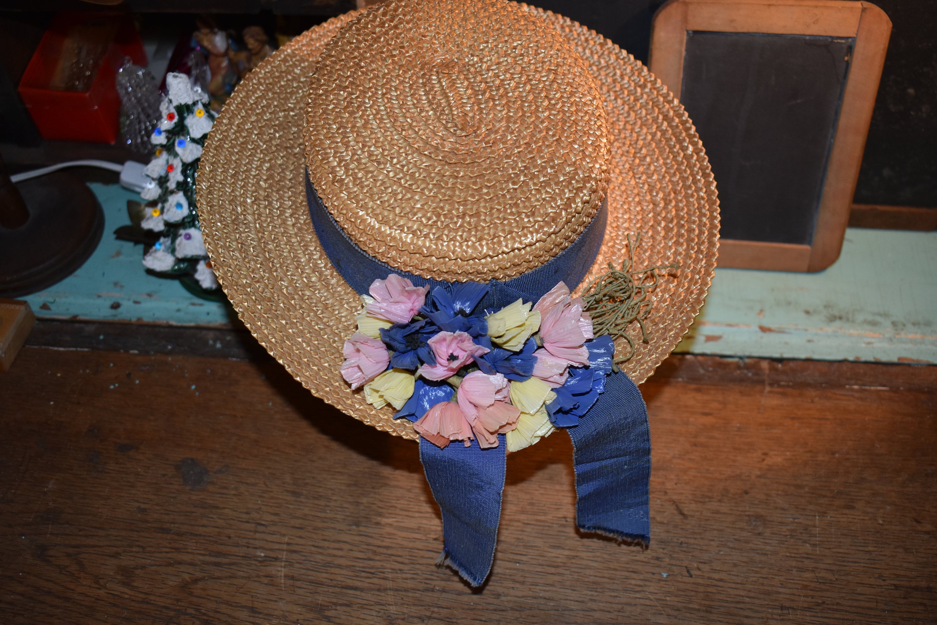 VINTAGE SHABBY CHIC STRAW HAT LACE PINK RIBBON ACCENT Château Ruffle Straw Hat Pink Ribbon – Vina of the Valley main image 3