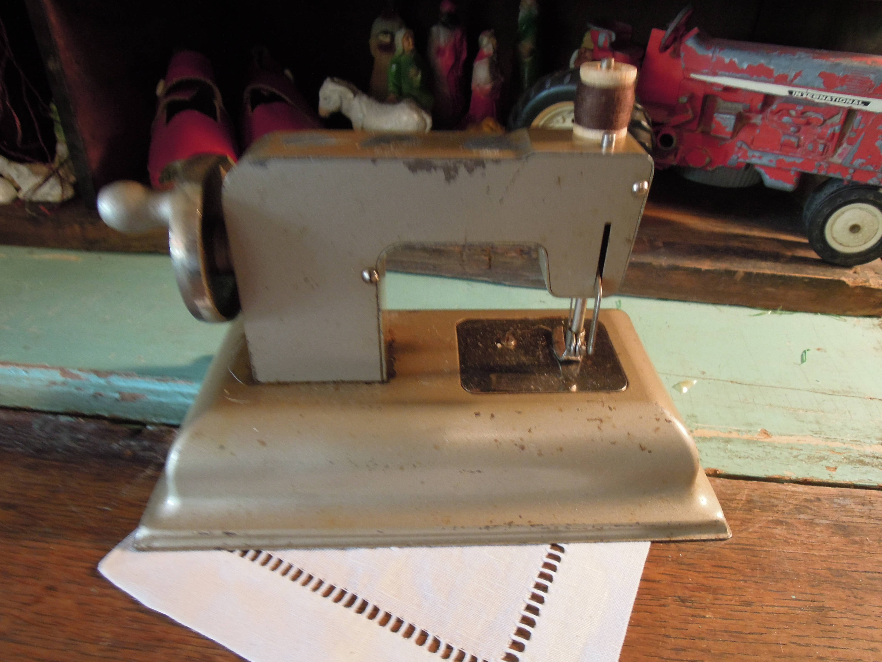 Vintage Metal Toy Sewing Machine / Kayanee Sewing Master Etsy