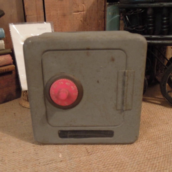 vintage toy safe bank