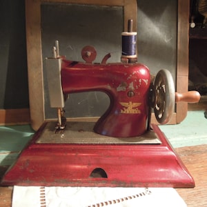 Antique Casige Child&#39;s Sewing Machine / Post WWII Made in Germany British Zone / Vintage Child&#39;s Sewing Machine / Toy Sewing Machine