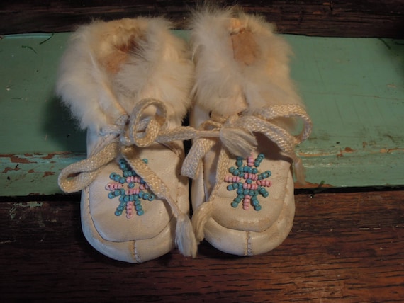 Vintage White Leather Moccasins Baby Moccasins With Fur Pink and Blue Beading Accents Etsy
