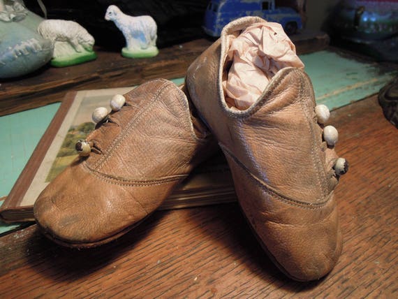 Antique Victorian Baby Shoes / Leather Button-Up
