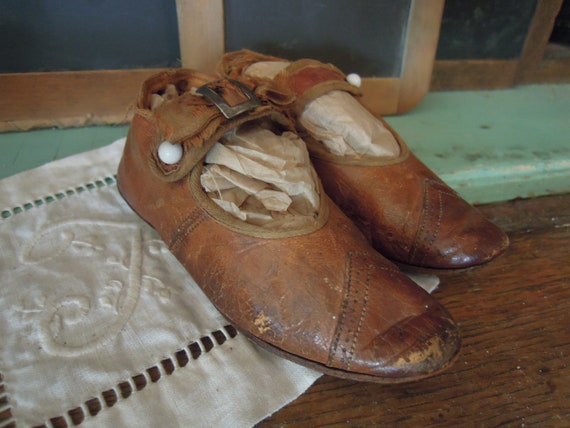 Antique Leather Tan Childs Shoes / Vintage Leathe… - image 8