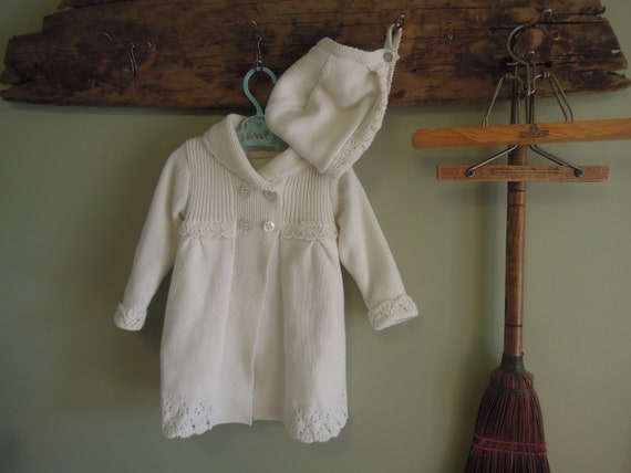 Vintage Cream Knit Jacket With Bonnet / Mary Oral