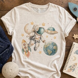 Lifestyle scene — t shirt