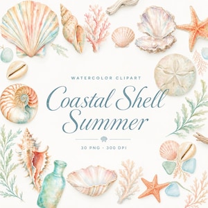 Peut inclure: Une collection d'illustrations à l'aquarelle représentant divers coquillages, étoiles de mer, coraux, verres de mer et une bouteille en verre disposés en cercle. Le texte central indique : WATERCOLOR CLIPART Coastal Shell Summer 30 PNG 300 DPI.