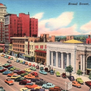Augusta, Géorgie - Une vue du centre-ville sur Broad Street - dans les années 40 - Carte postale vintage