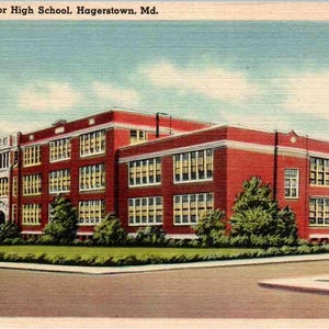 Hagerstown, Maryland - Uma vista da Hagerstown High School - c1940 - Cartão postal vintage, Cartão postal antigo