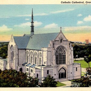 Grand Island, Nebraska - Une vue sur la cathédrale catholique - en 1952 - Carte postale ancienne, carte postale vintage