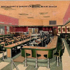 Miami Beach, Floride - Dînez au Wolfie's Restaurant & Sandwicherie - dans les années 40 - Carte postale ancienne, carte postale ancienne