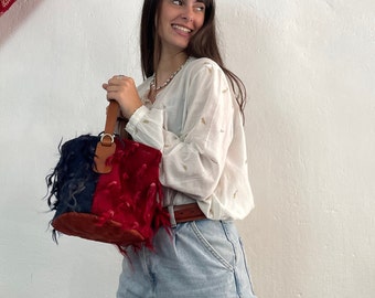 TULU kilim bucket bag with leather handles, vintage ethnic bag with shoulder straps, wool basket bag closed in tobacco bag
