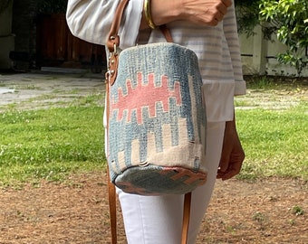 Vintage  Kilim handbag, with "ELIBELINDE"pattern, symbolizes happiness and fertility, leather handles 33x44 cm 14x18 in, kilim bag.