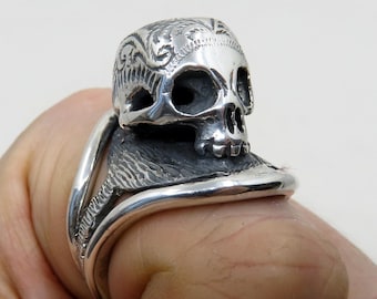 Solid Sterling Silver Victorian Memento Mori Huge Skull Mexican Biker Ring 45 grams