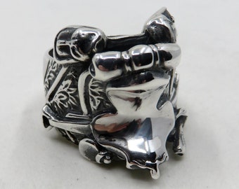 Solid Sterling Silver Saddle Ring 40 grams