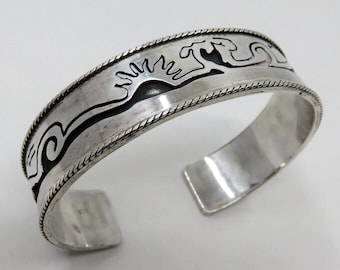 Vintage Navajo Sterling Silver Bangle Cuff Hopi Overlay Storyteller 48.6 grams