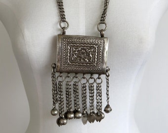 Vintage High Grade Silver Omani Bedouin Amulet Hirz Prayer Box Necklace Pendant 195 grams