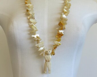 Vintage Rare Navajo Zuni Bear Fetish Coral Mother Of Pearl Carved Necklace 28" Length