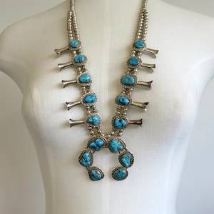 102 Grams Vintage Navajo Turquoisse Native American Necklace Old 102 Grams Vintage Navajo Turquoisse Native American Necklace Old