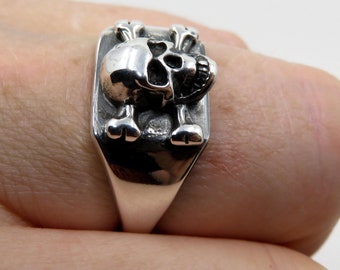 Solid Sterling Silver Skull & Crossbones Square Signet Ring Mexican Biker Memento Mori