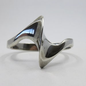 Vintage Solid Silver Brutalist Bangle: Dutch Geometric Design, 1973